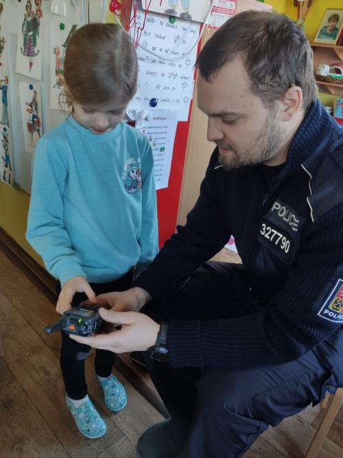 Policie v&nbsp;MŠ 9